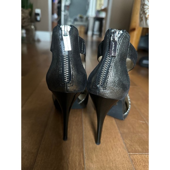 Michael Kors, gunmetal lizard pattern open toe,heel zipper stilettos size 7.5 - Picture 9 of 12